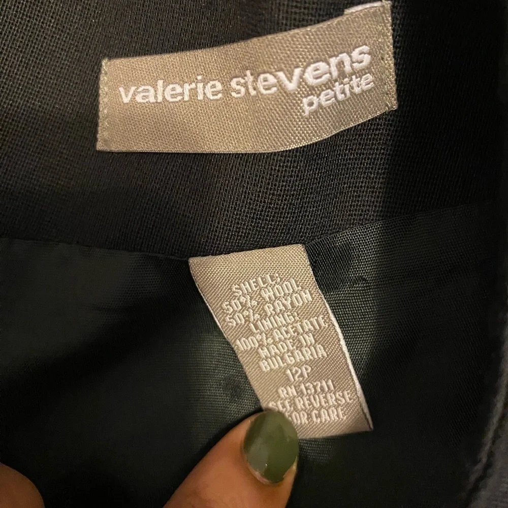 Valerie  Stevens  Women’s Black pencil skirt Size 12 P